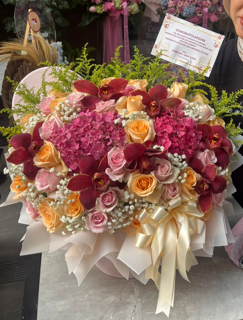 rangkaian-flower-bloom-box-segar-jakarta-chiara-florist1