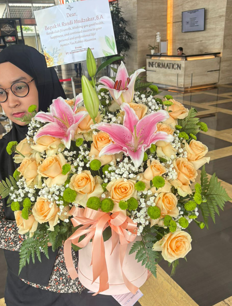 rangkaian-flower-bloom-box-segar-jakarta-chiara-florist3