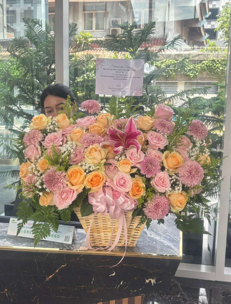 fresh-flower-basket-jakarta-chiara-florist1